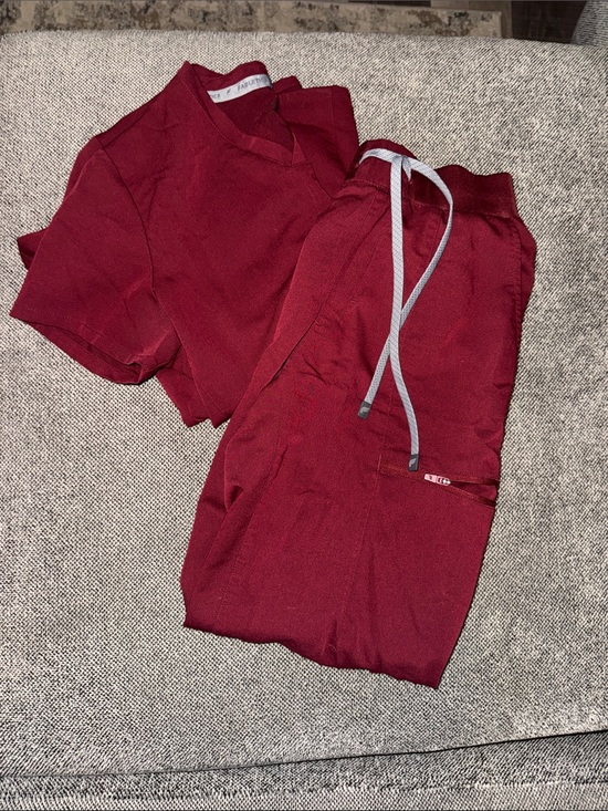 Fabletics Pants - Fabletics Women's Burgundy Track Pants & Joggers Set